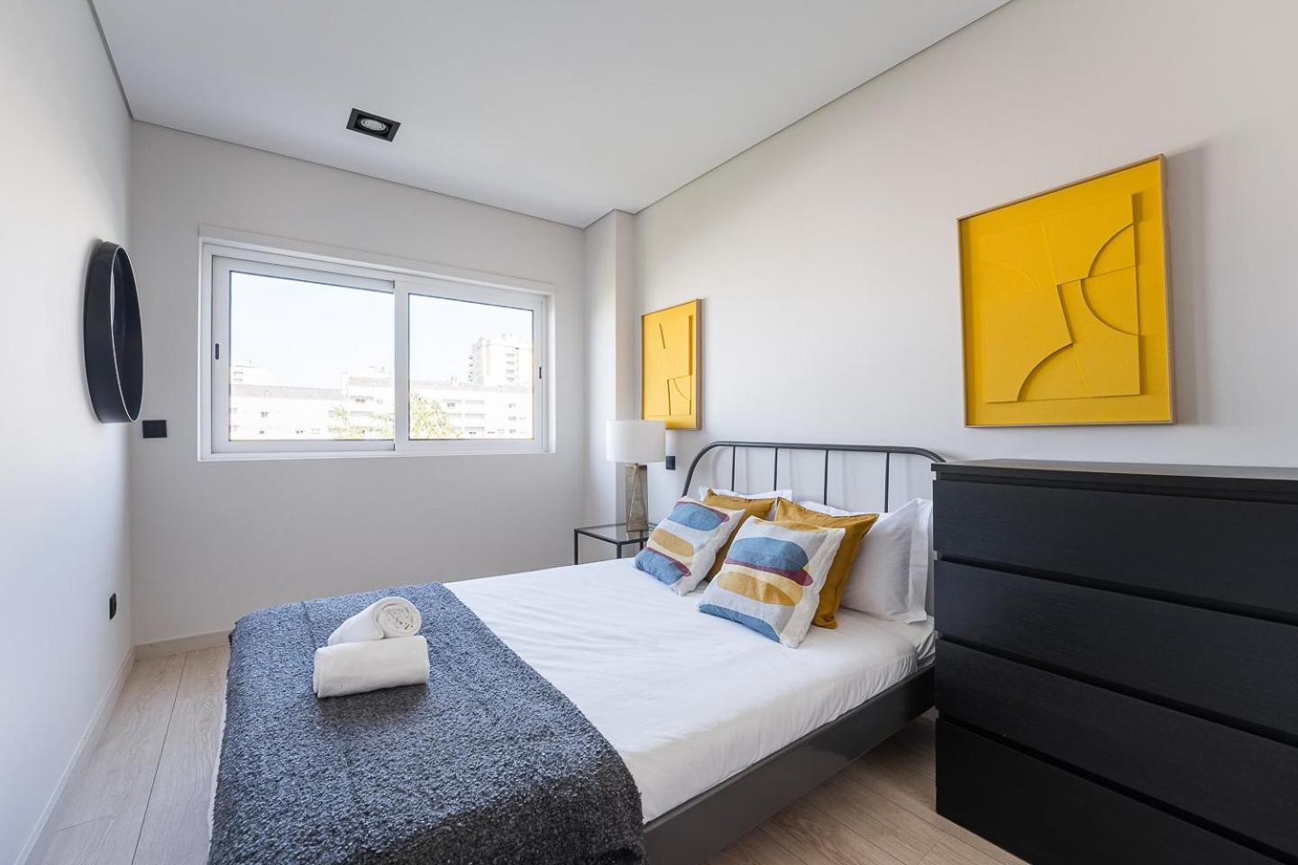 Guestready - Quental Wallpaper Near Marques Square Porto Bagian luar foto
