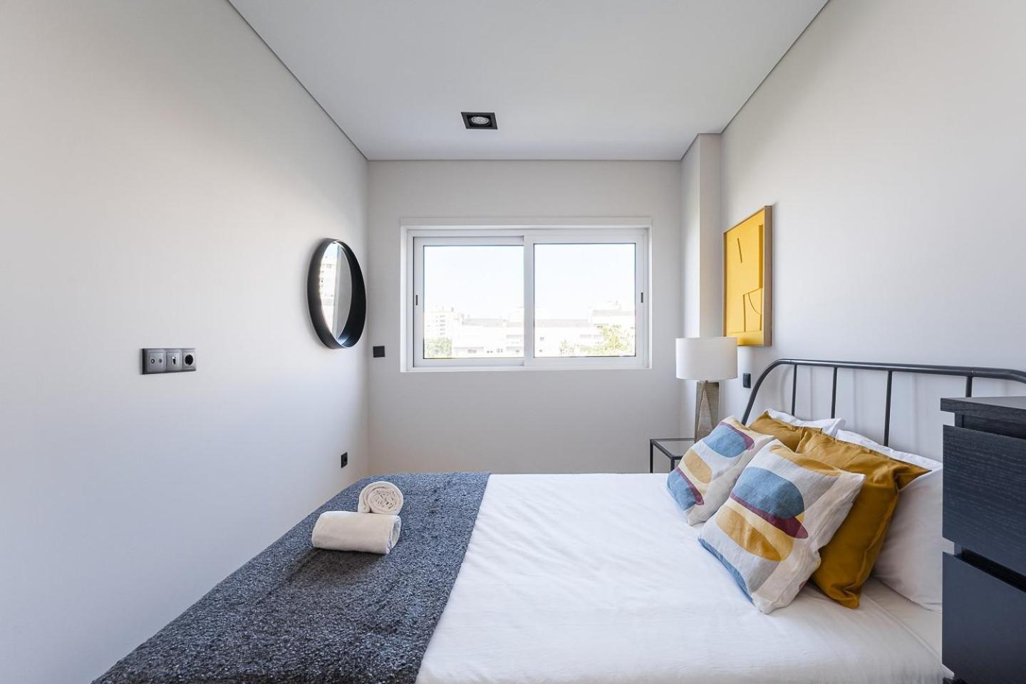 Guestready - Quental Wallpaper Near Marques Square Porto Bagian luar foto