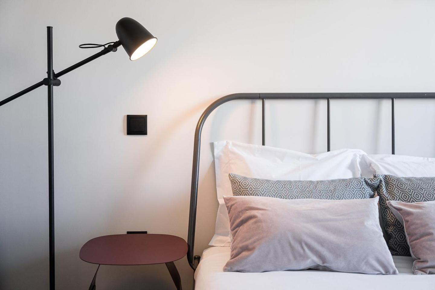 Guestready - Quental Wallpaper Near Marques Square Porto Bagian luar foto