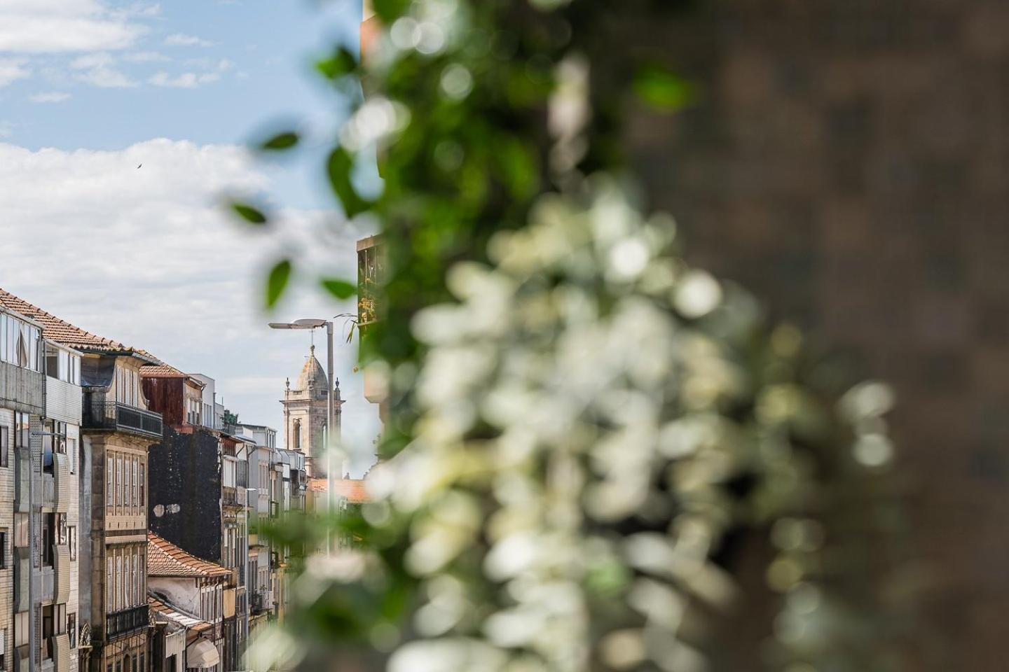 Guestready - Quental Wallpaper Near Marques Square Porto Bagian luar foto