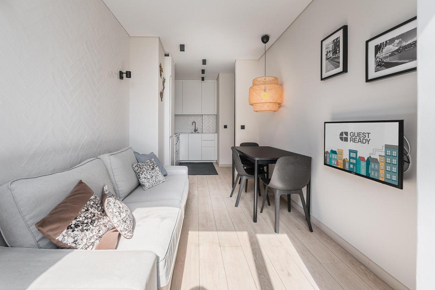Guestready - Quental Wallpaper Near Marques Square Porto Bagian luar foto