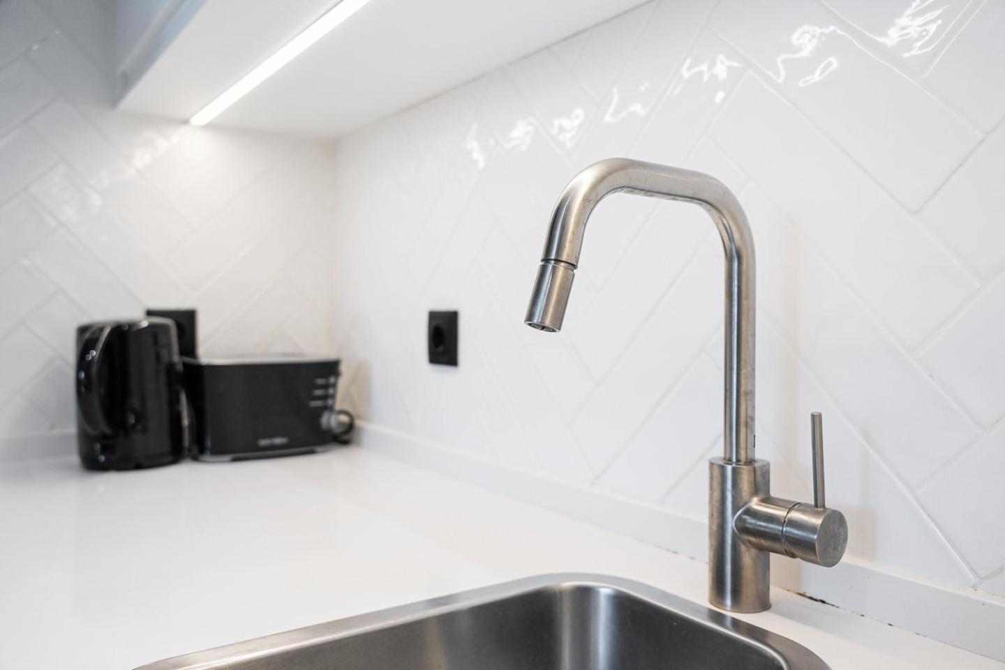Guestready - Quental Wallpaper Near Marques Square Porto Bagian luar foto