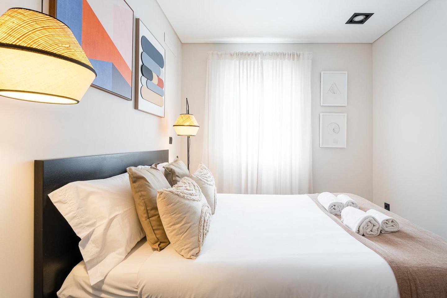 Guestready - Quental Wallpaper Near Marques Square Porto Bagian luar foto