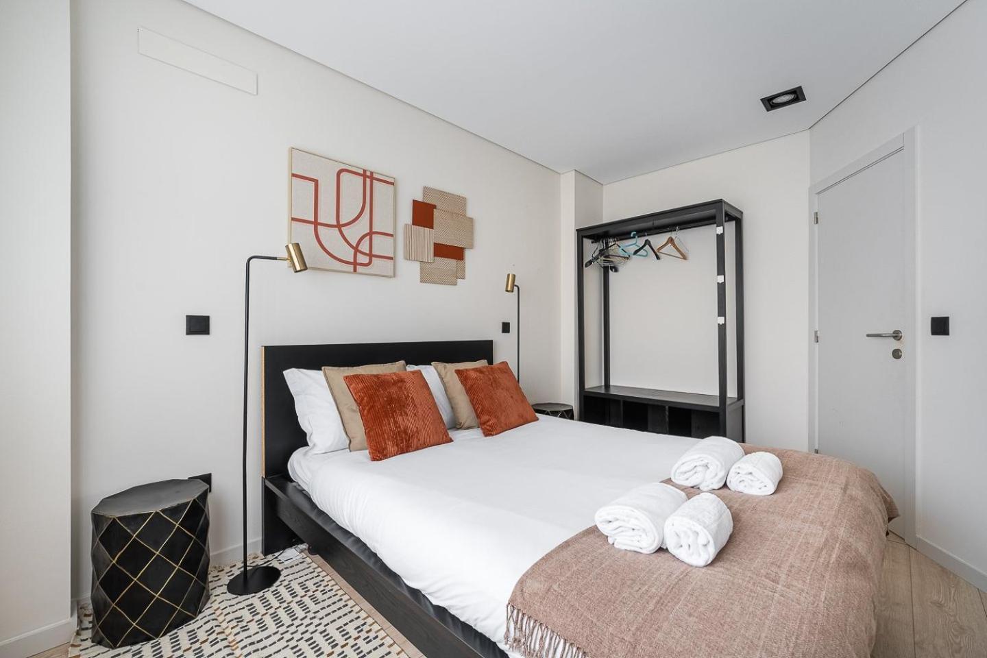 Guestready - Quental Wallpaper Near Marques Square Porto Bagian luar foto