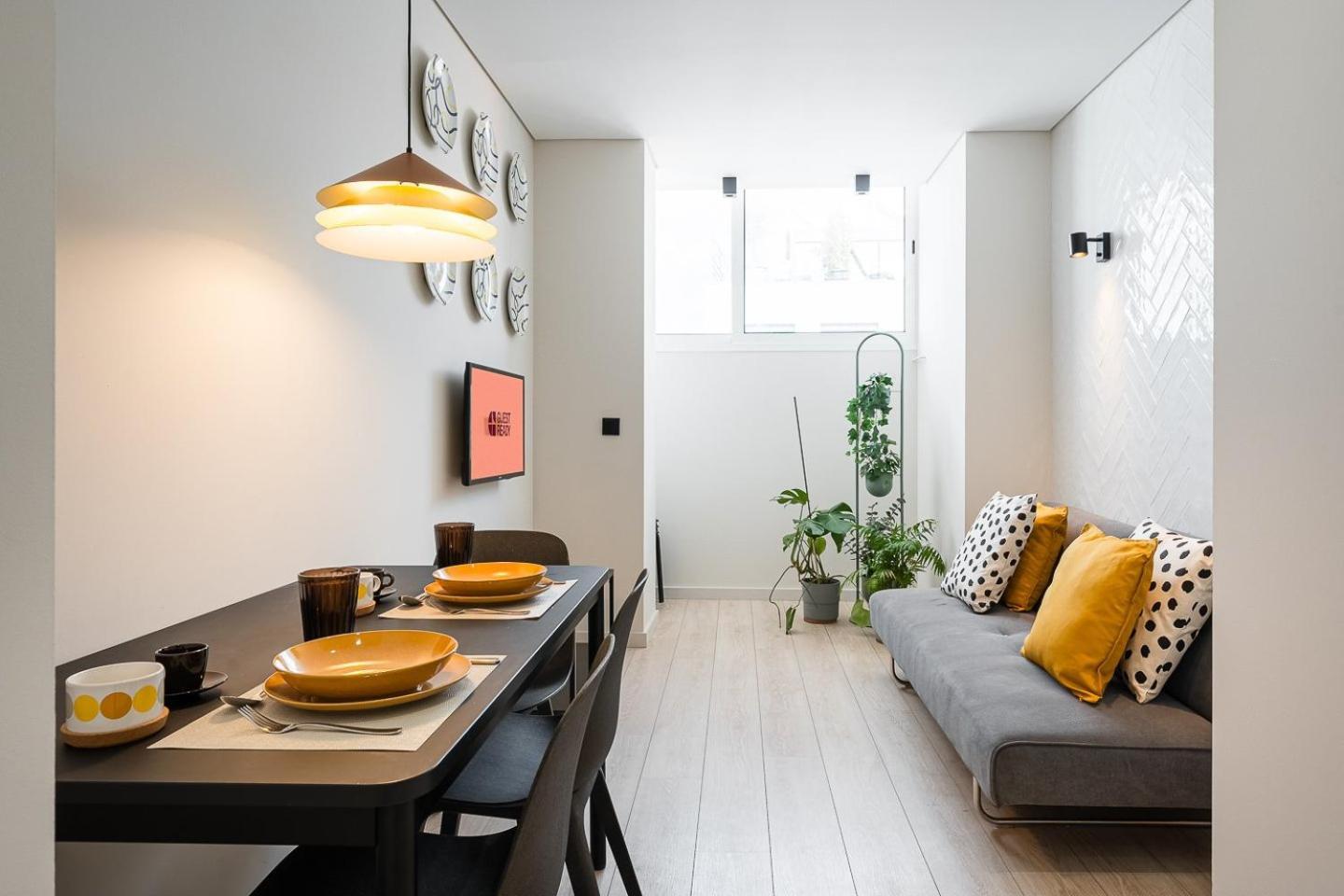 Guestready - Quental Wallpaper Near Marques Square Porto Bagian luar foto