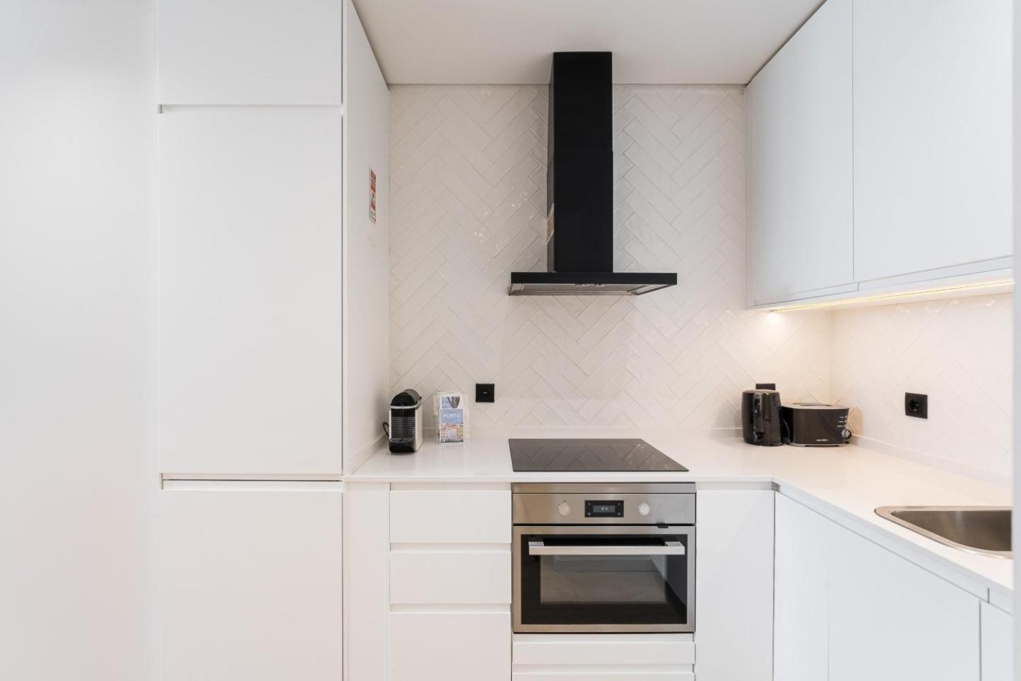 Guestready - Quental Wallpaper Near Marques Square Porto Bagian luar foto