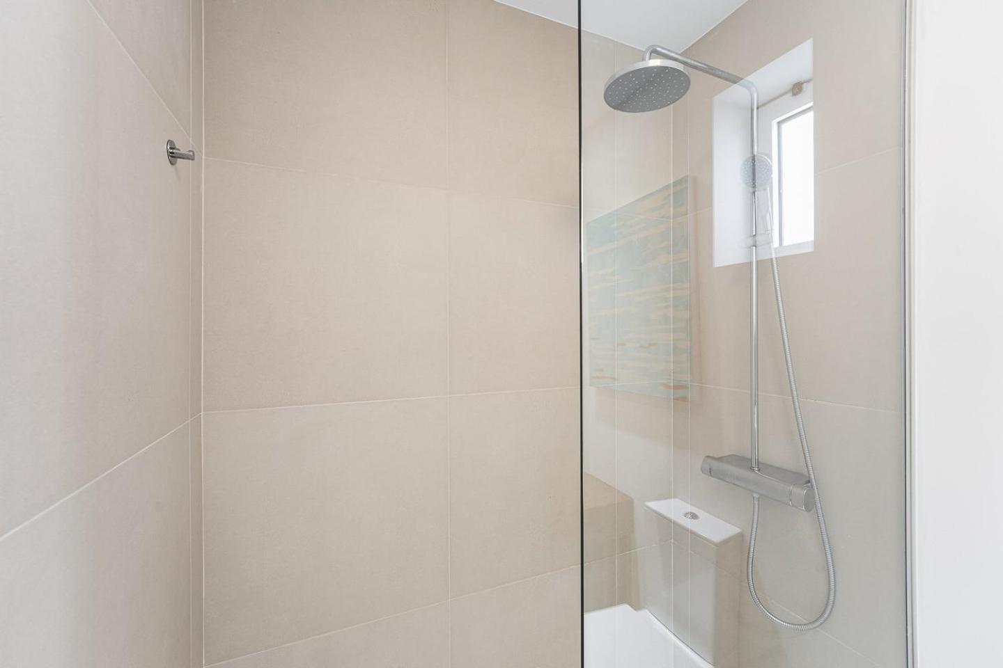Guestready - Quental Wallpaper Near Marques Square Porto Bagian luar foto