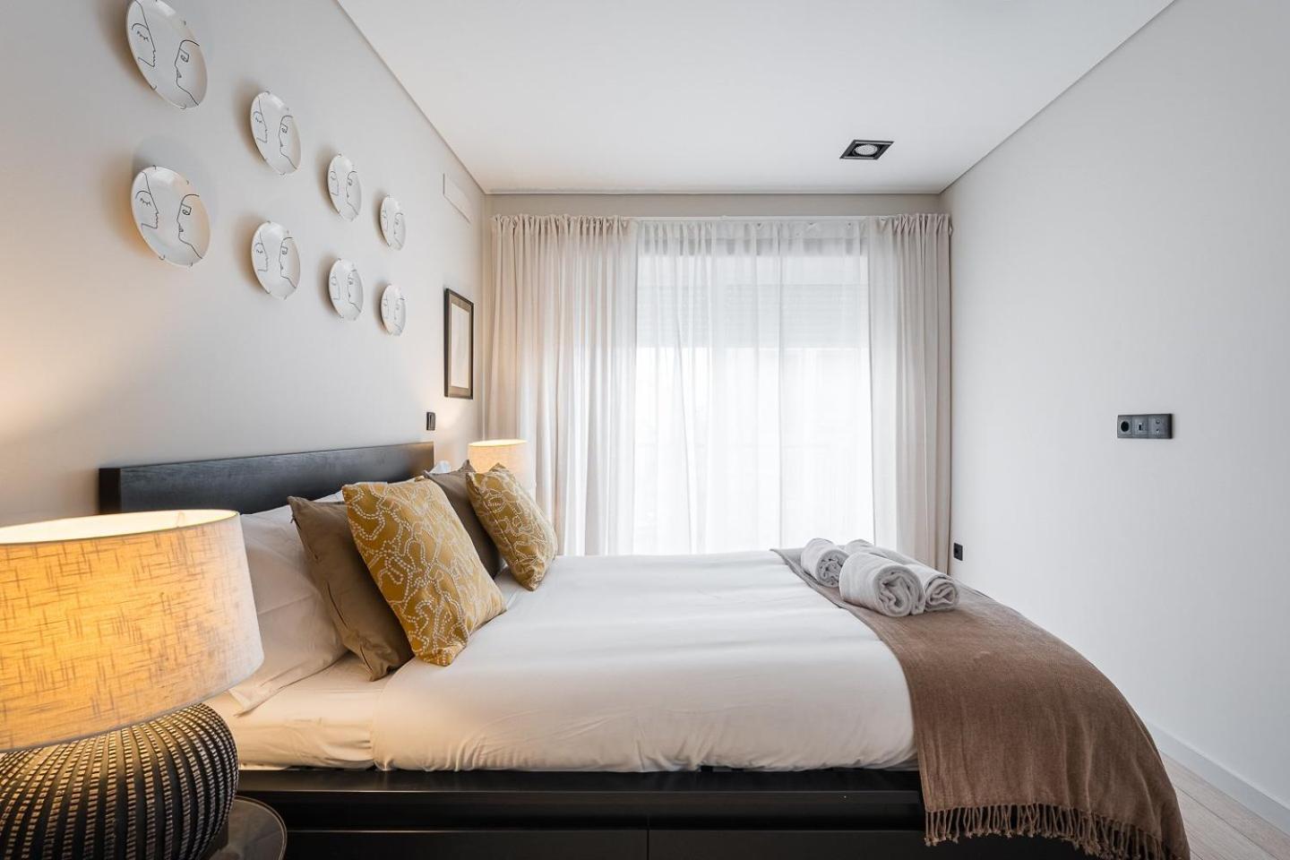 Guestready - Quental Wallpaper Near Marques Square Porto Bagian luar foto