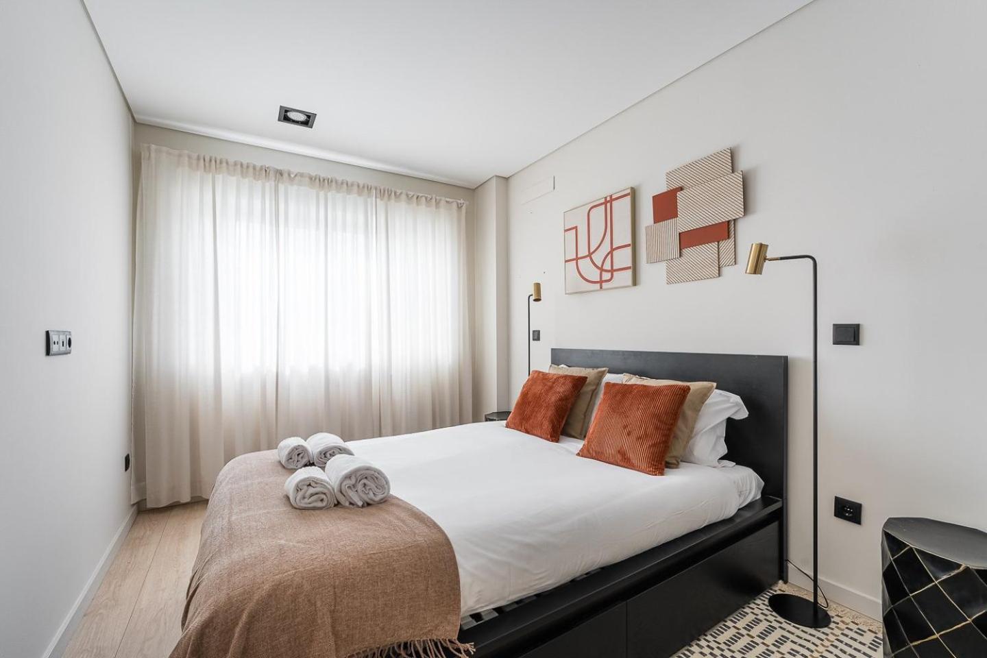 Guestready - Quental Wallpaper Near Marques Square Porto Bagian luar foto