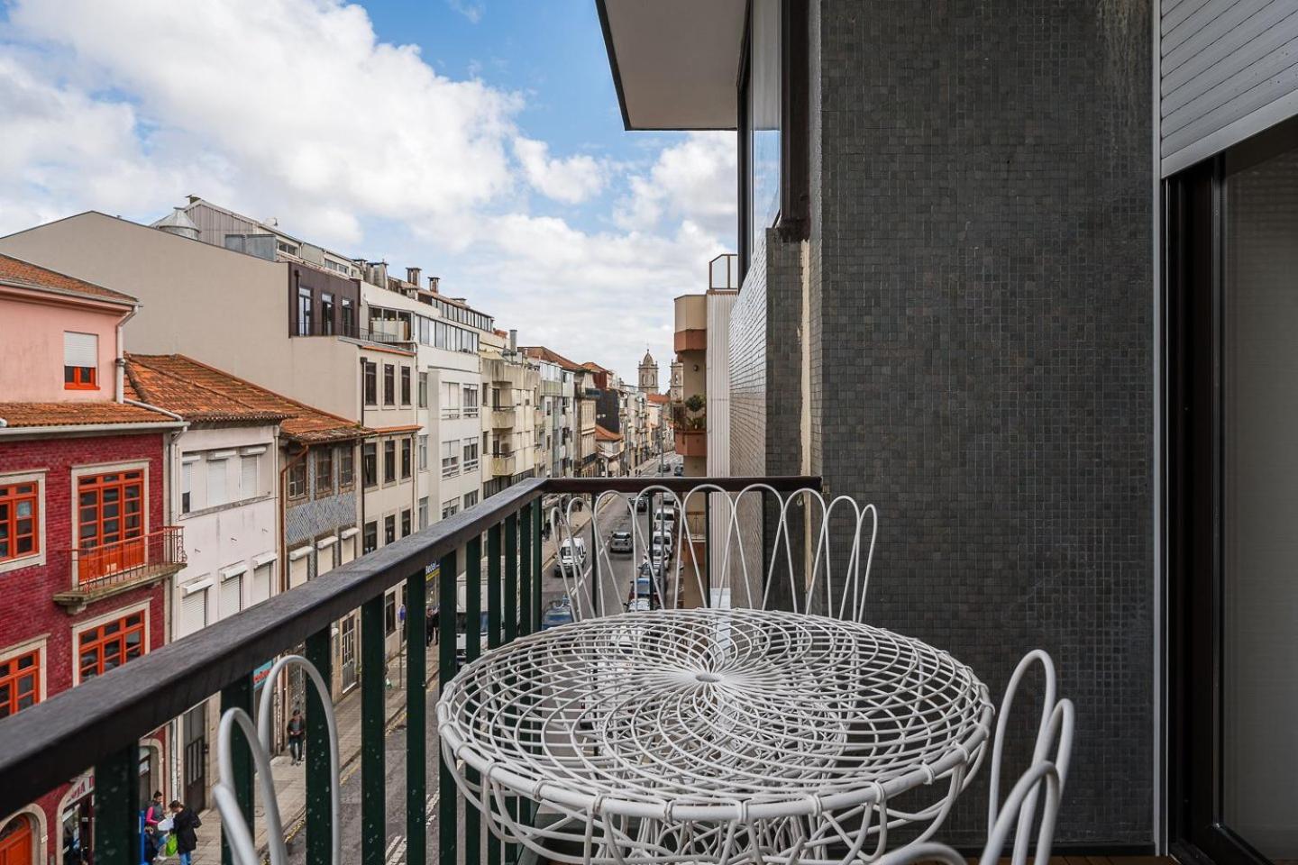 Guestready - Quental Wallpaper Near Marques Square Porto Bagian luar foto